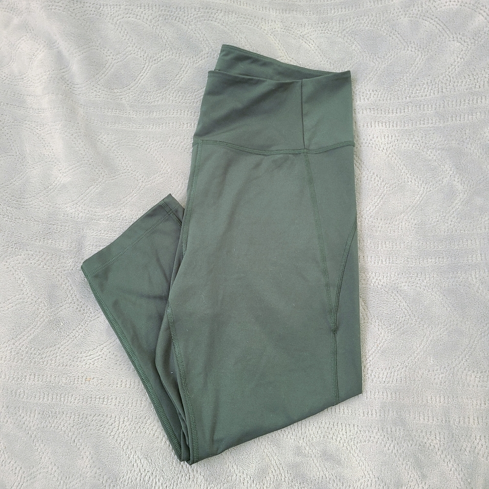 Girlfriend Collective High-Rise Capri Legging